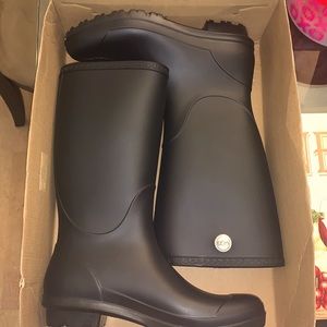 Womens ugg rainboots
